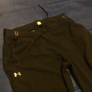 Under armour boys sweats X-small